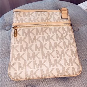 Michael Kors Crossbody